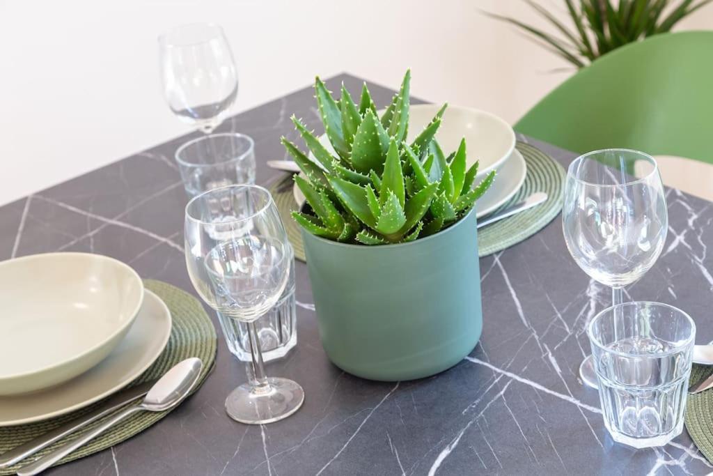 Stylish Apartment - Casa Leone - Center Trieste Ngoại thất bức ảnh